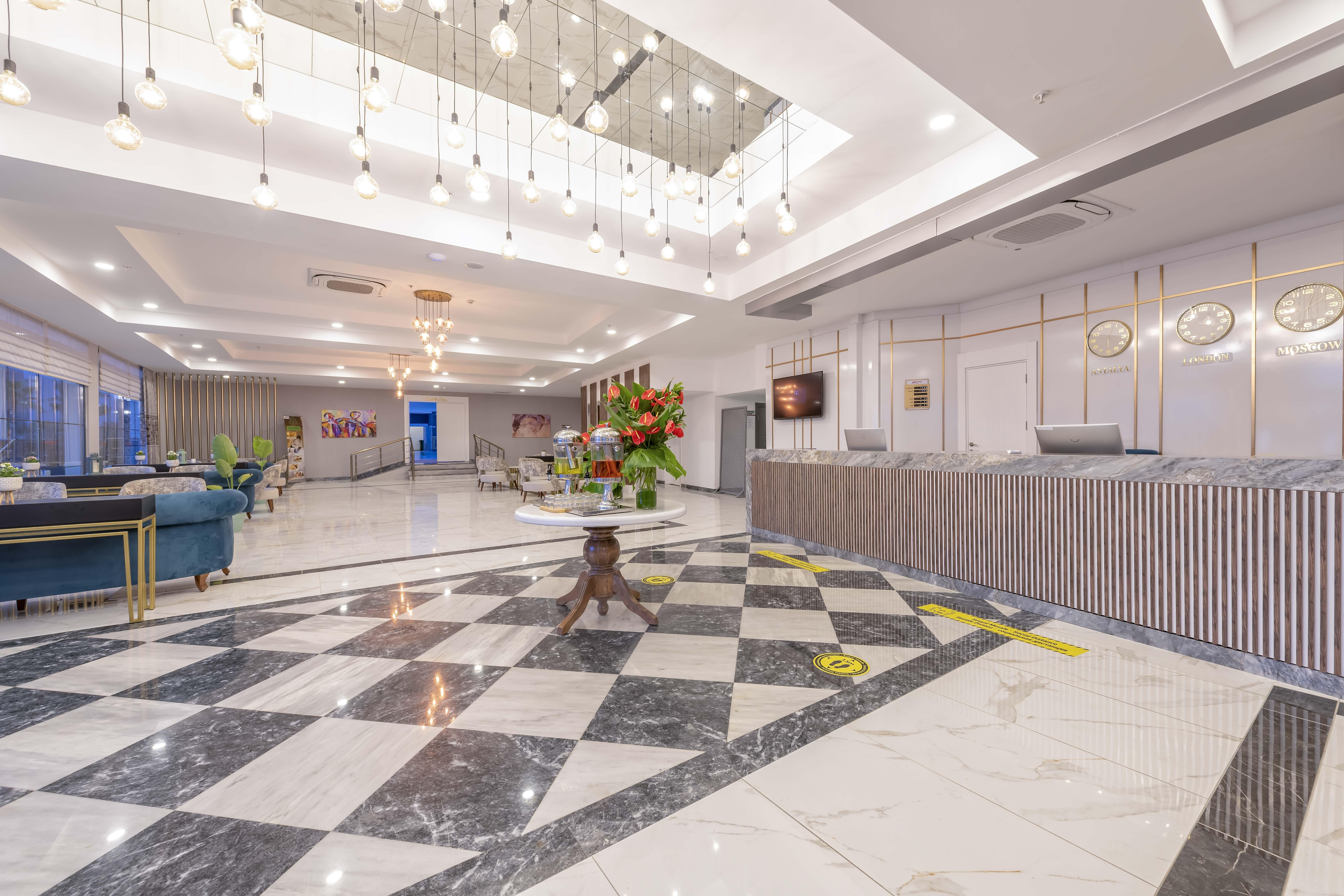 فندق Royal Towers Lara أنطاليا المظهر الخارجي الصورة